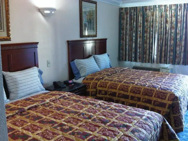 Royal Inn Motel Long Beach 7