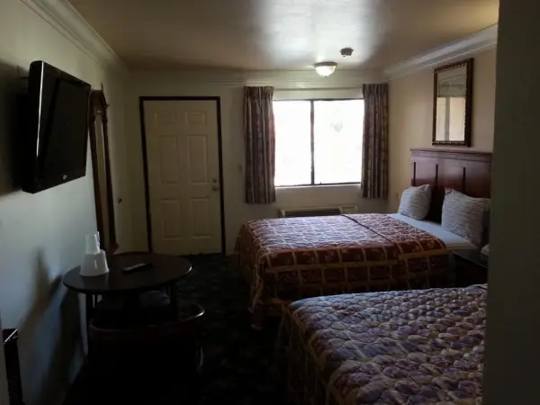 Royal Inn Motel Long Beach 6